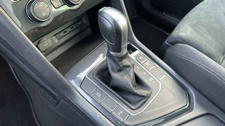 Volkswagen Tiguan 2.0 TDi 150 SEL 5dr DSG Diesel Estate